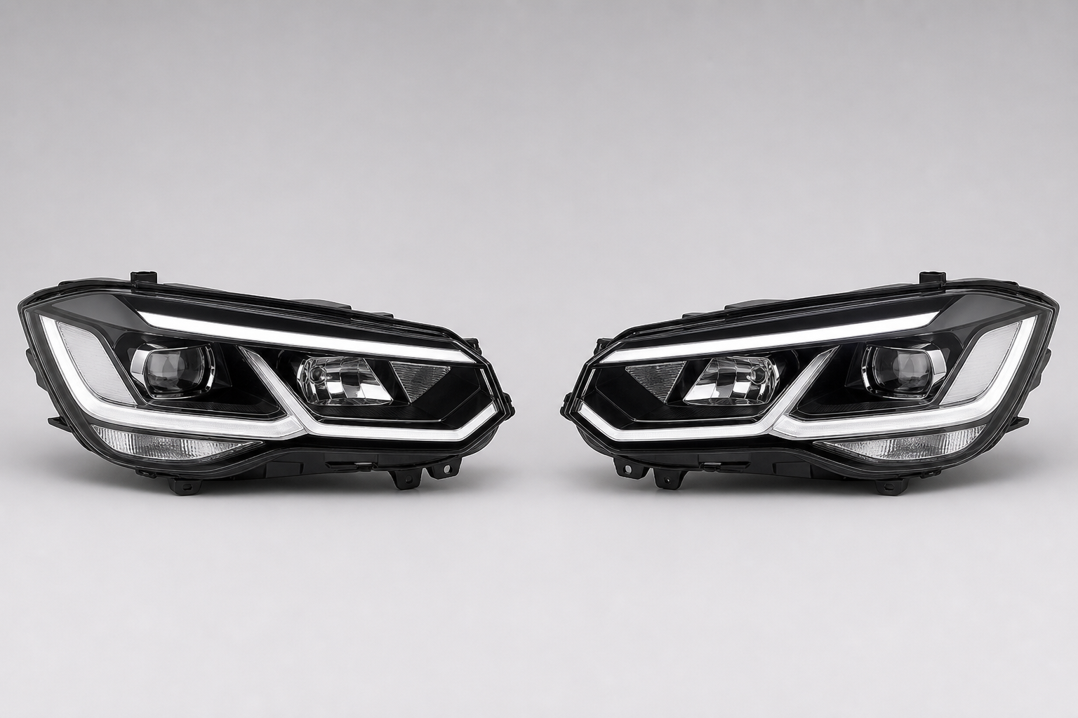 Volkswagen Polo AW 2021–2026 LED Ön Far Takımı